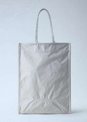 Issey Miyake Crumplable Tote Bag Light Grey ism0264006