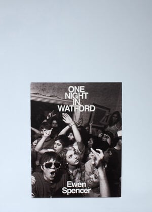 Antenne Books One Night in Watford - Ewen Spencer Black ane0564002