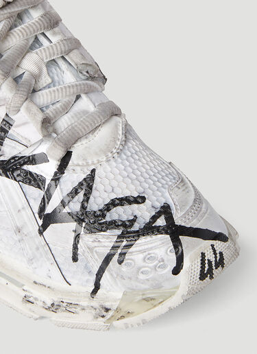 Balenciaga Graffiti Runner Sneakers White bal0152004