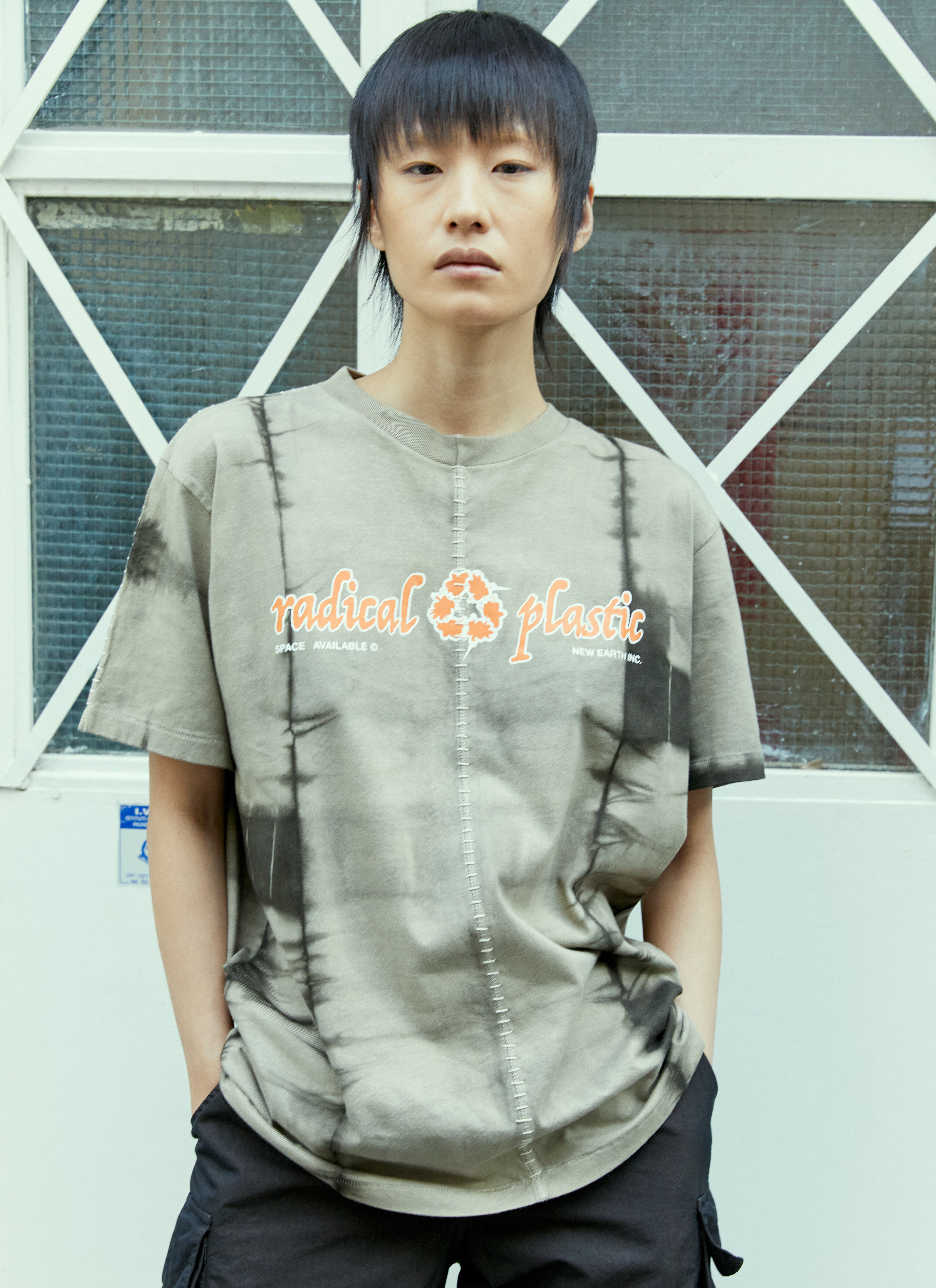Space Available Radical Plastic 2 T-Shirt カーキ spa0356011