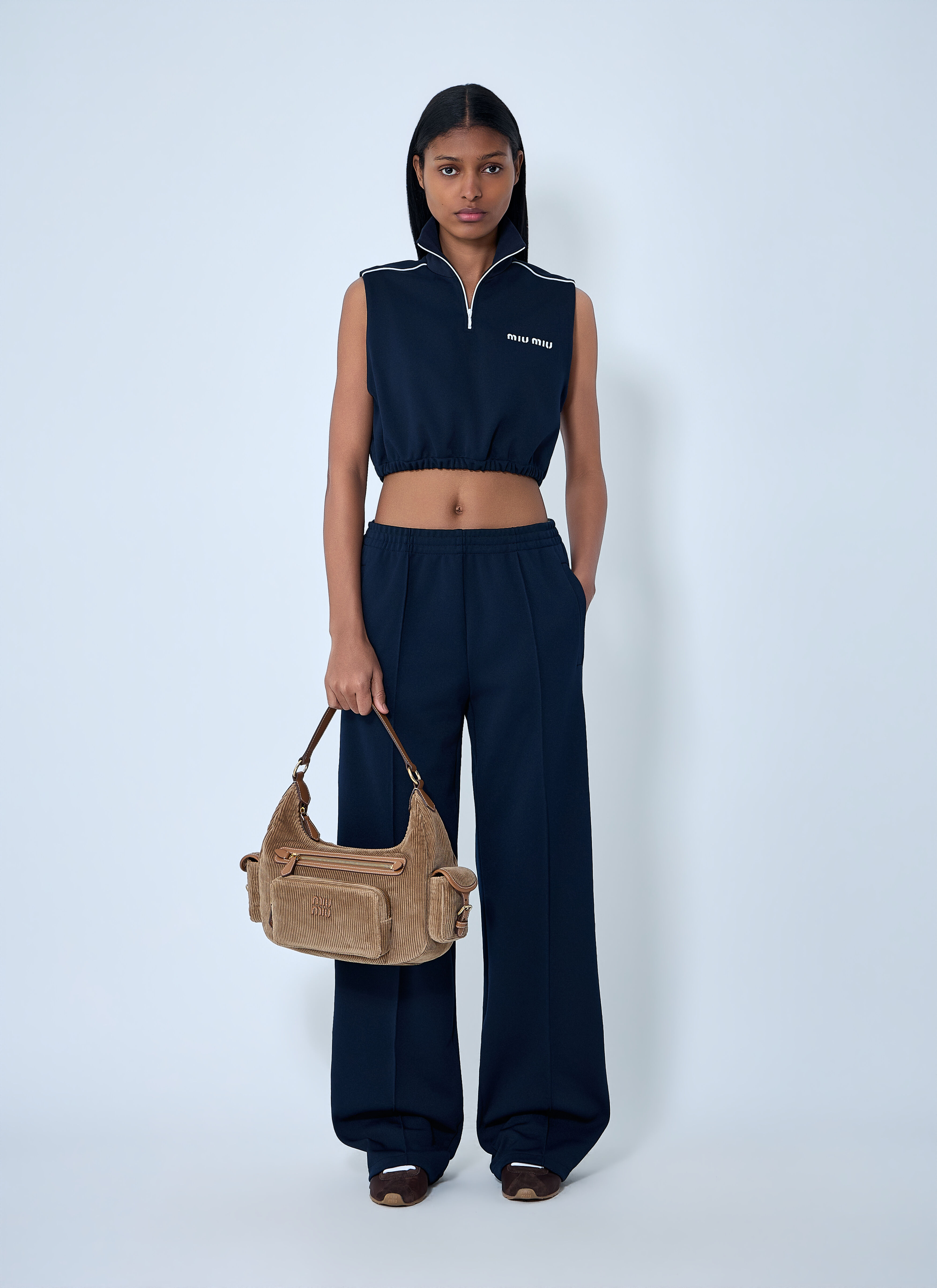 miu miu ノースリーブ Tシャツ ネイビー Miu Miu Women's' Sleeveless High-Neck Crop Top in Navy | LN-CC®