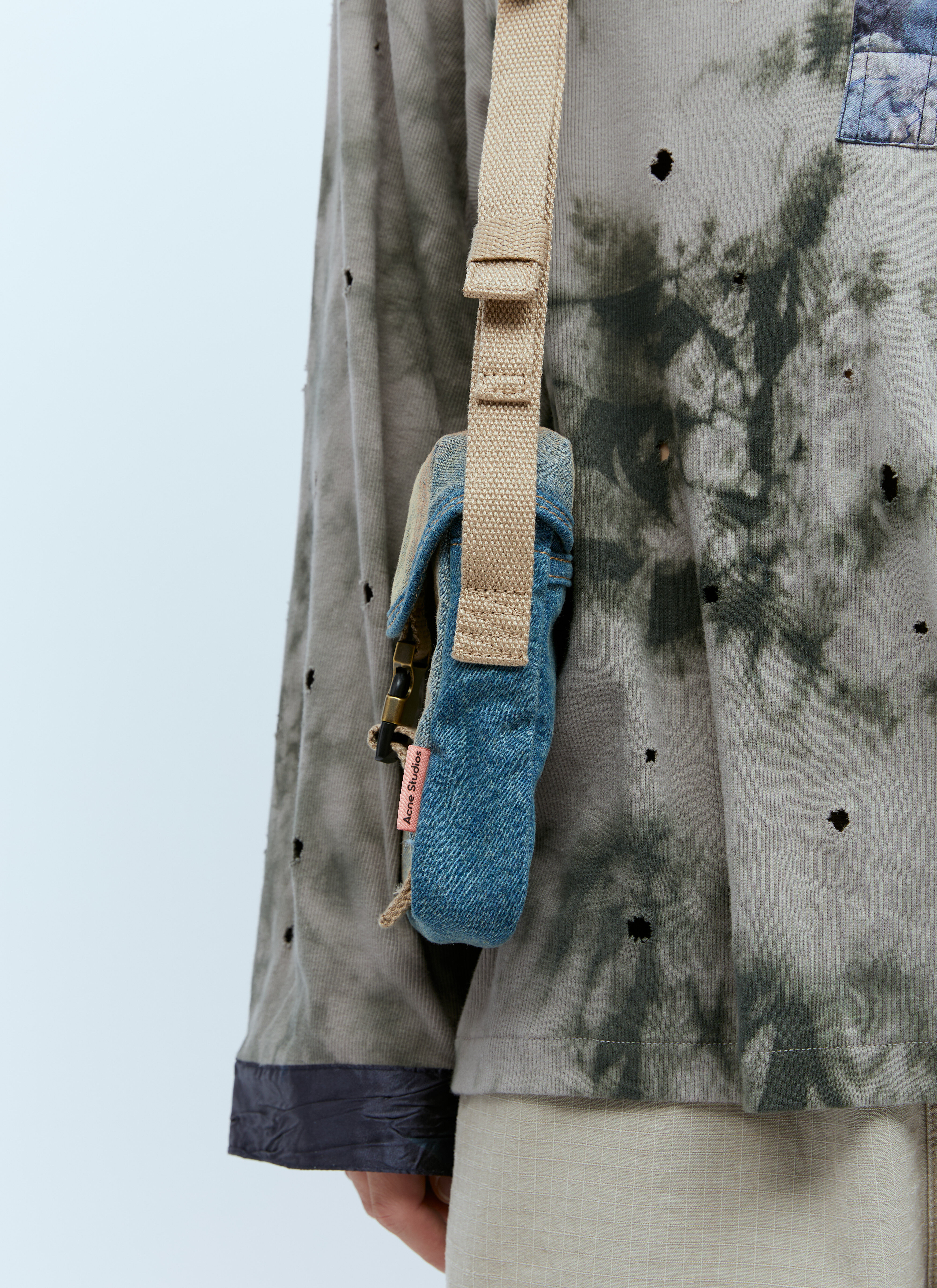 Acne Studios Denim Mini Pouch Crossbody Bag en Blue pour homme | LN-CC®