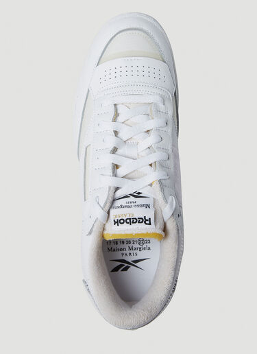 Maison Margiela x Reebok Club C Memory of Shoes Sneakers White rmm0349001