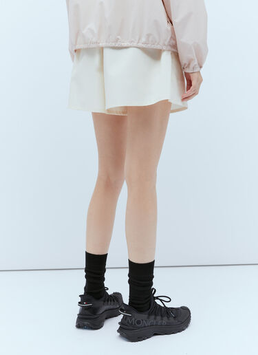 로고 패치 조절끈 쇼츠 Moncler 로고 패치 조절끈 쇼츠 크림 mon0256016