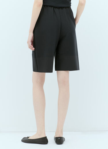 Issey Miyake Pleated Bermuda Shorts Black ism0255012