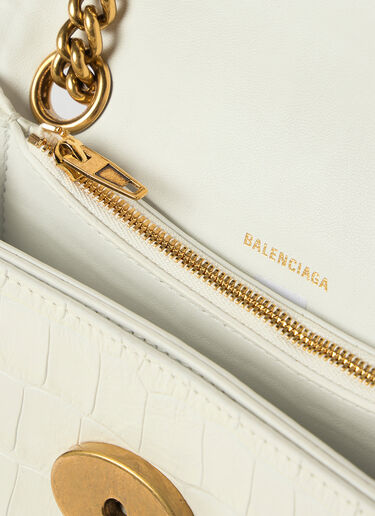 クラッシュ チェーン ショルダーバッグ Balenciaga クラッシュ チェーン ショルダーバッグ ホワイト bal0253039