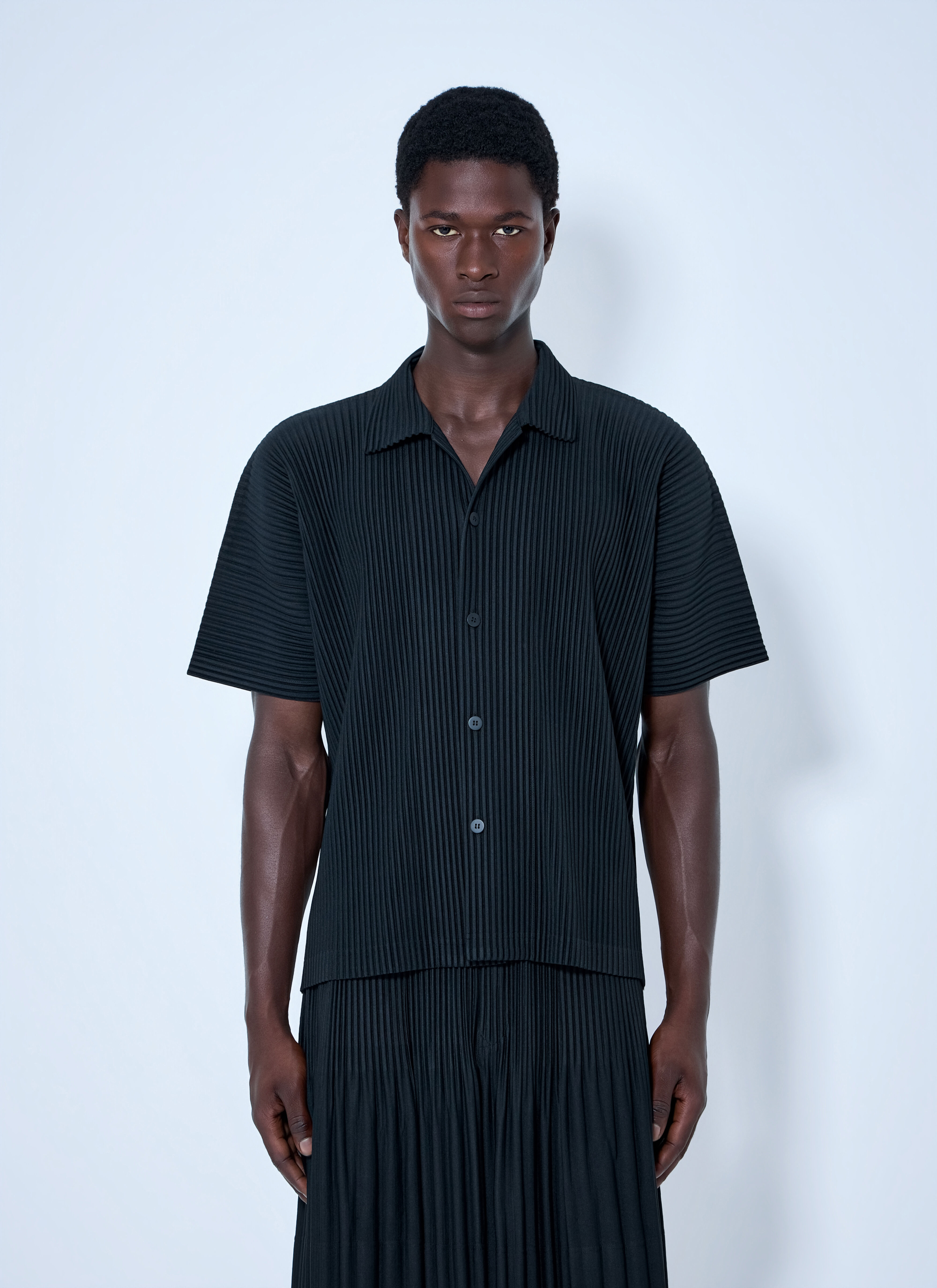 HommePlisséIsseyMiyake：メンズプリーツズボン＆トップス|LN-CC®