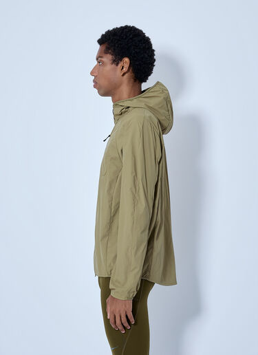 LN-CC® - HOKA: Skyflow Wind Jacket - Green HOKA Skyflow Wind Jacket Green hok0165035
