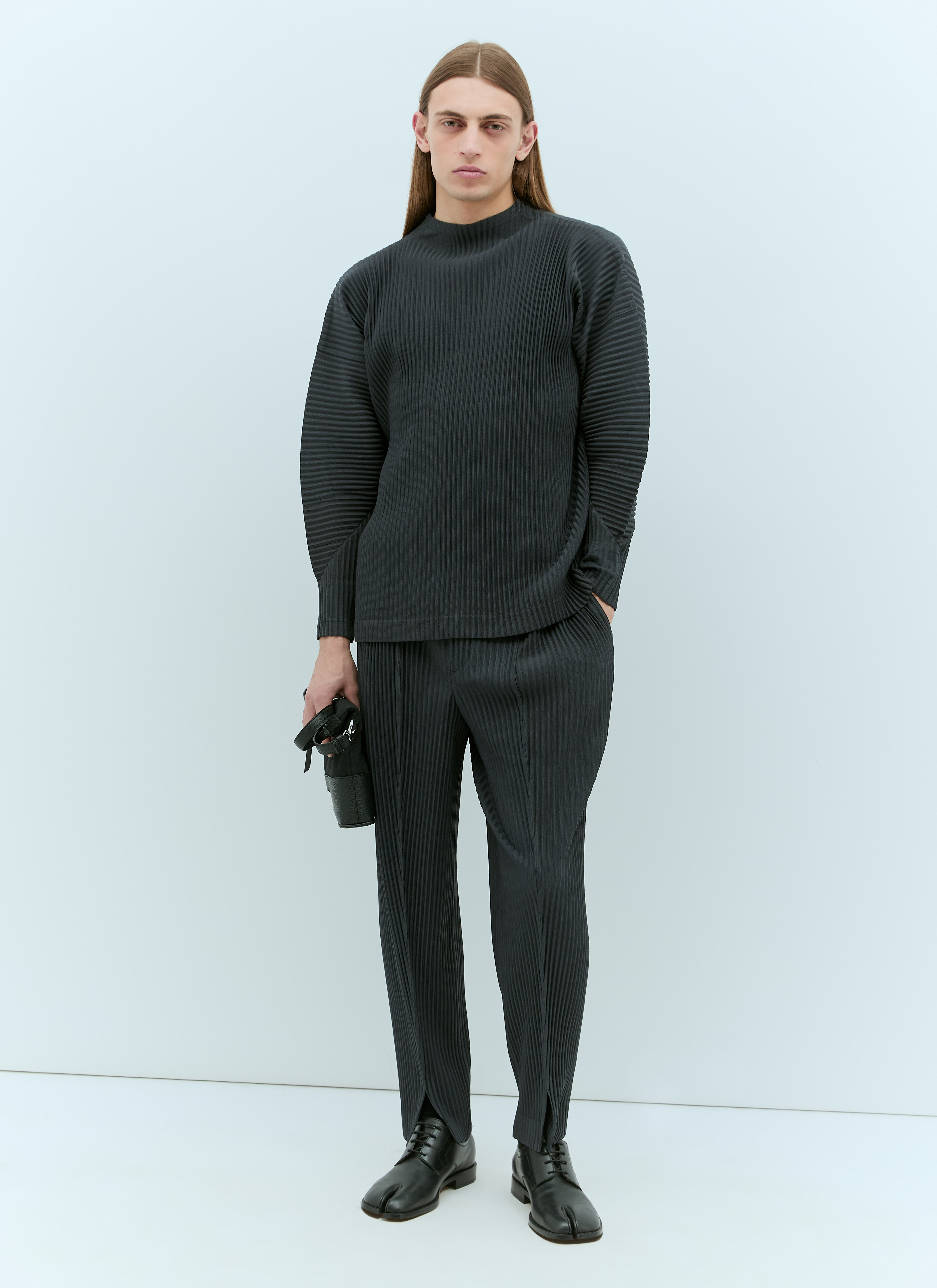 Homme Plissé Issey Miyake Men's' November Pants in Black | LN-CC®