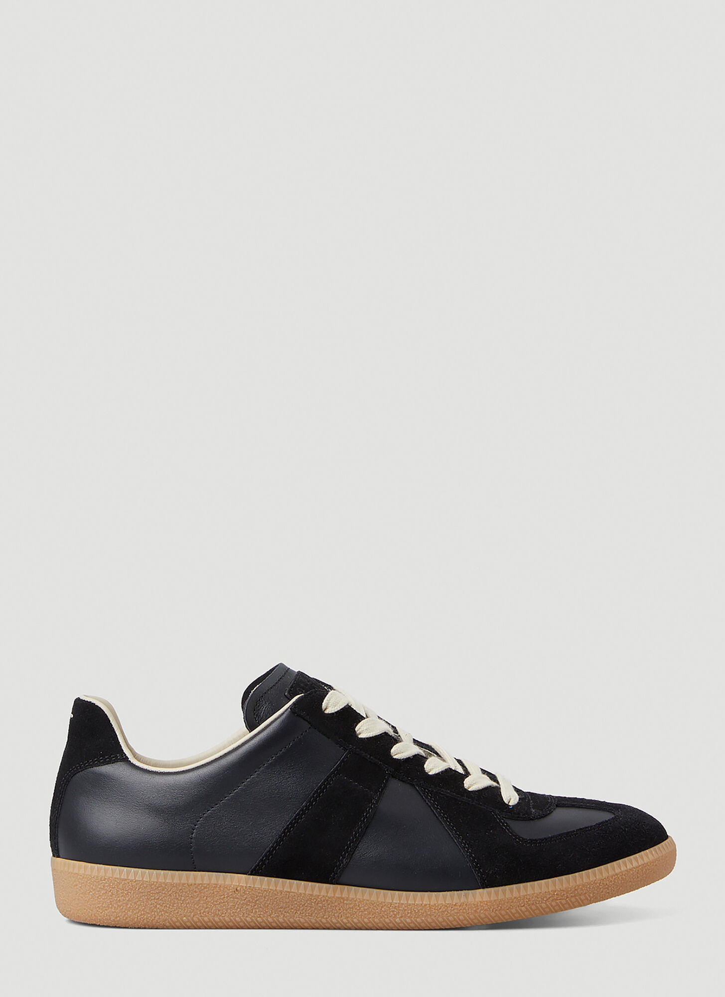 Maison Margiela Casual Low Top Sneakers With Suede Panels In Black