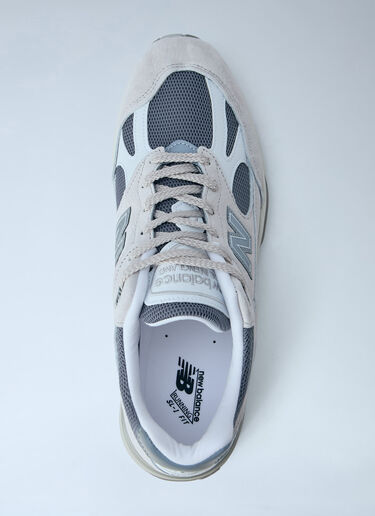 LN-CC® - New Balance: Made in UK 991V2 Sneakers - Grey New Balance Made in UK 991V2 Sneakers Grey new0165030