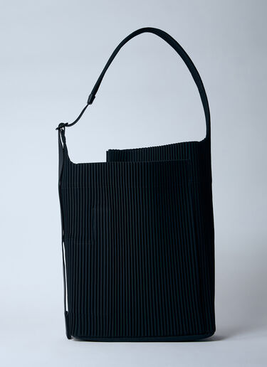 Homme Plissé Issey Miyake Utility Shoulder Bag Black hmp0160011