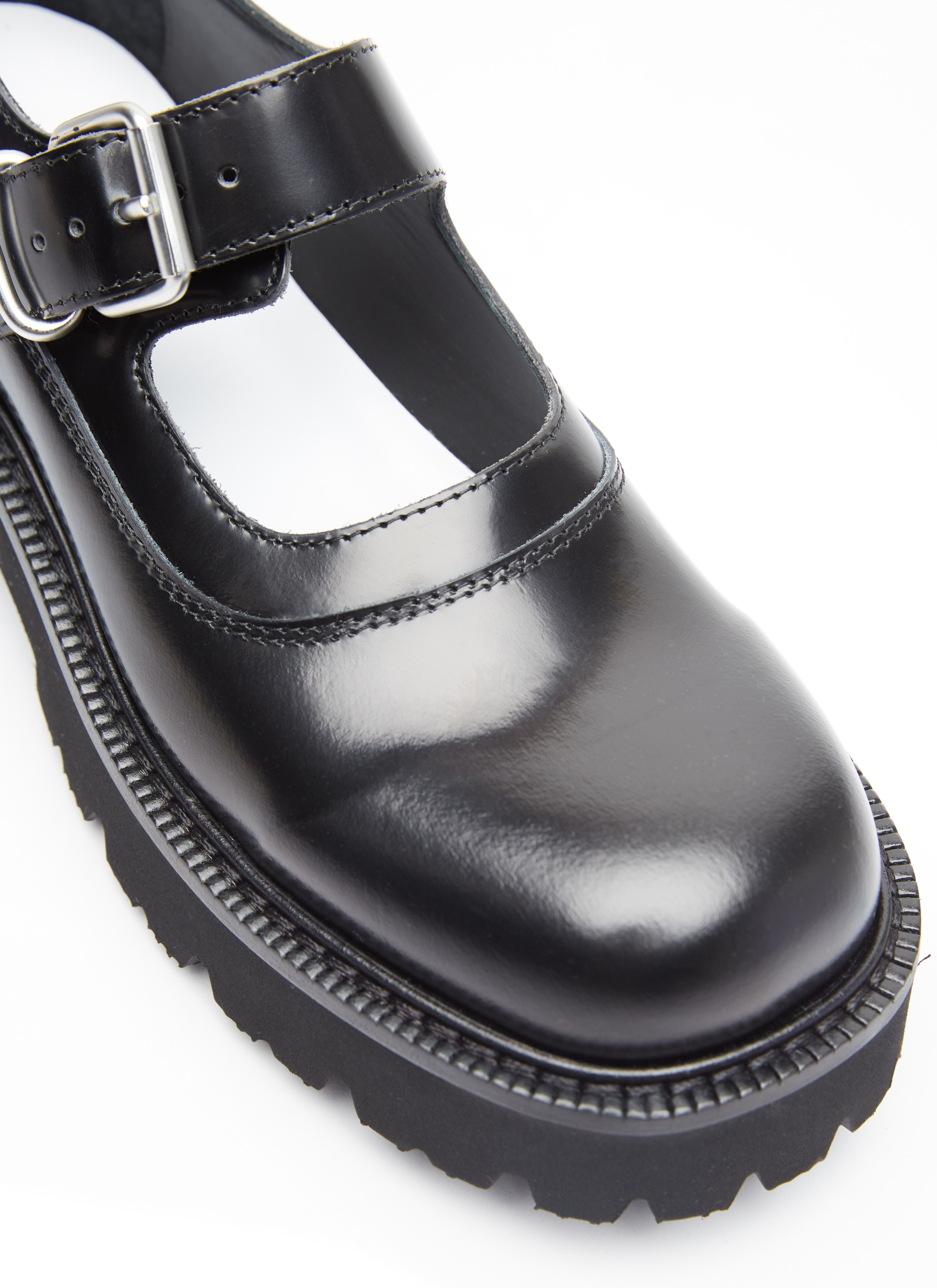 Mary jane court shoe store