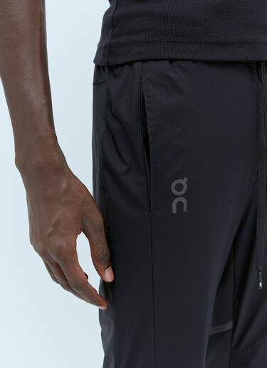 On Lightweight Running Track Pants Black onr0154003