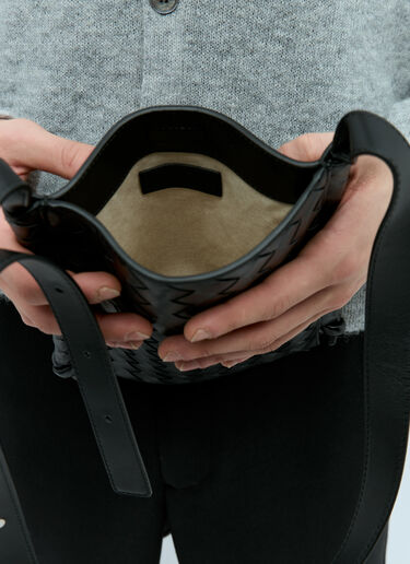 Bottega Veneta 小号扁平 loop 斜挎包  黑色 bov0155027