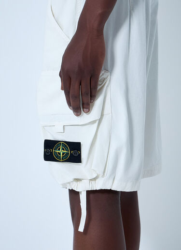 Stone Island Cargo Shorts with Flap Pockets Ivory sto0164095