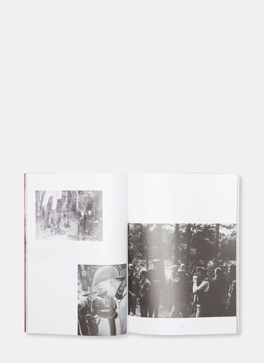 Books Sleep With Me And a Ghost by Matt Lifson Black bok0505003