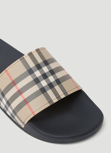 Furley Vintage Check Slides Burberry Furley Vintage Check Slides Beige bur0149078