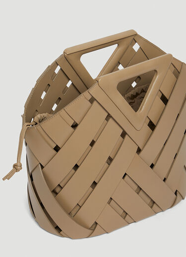 Bottega Veneta Triangle Basket Bag Beige bov0244028