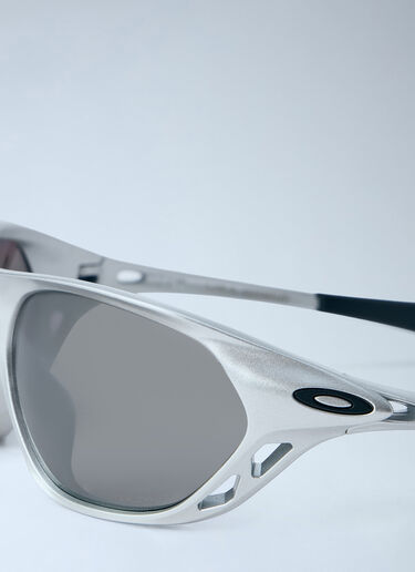 LN-CC® - Oakley: Cage Jacket® Sunglasses - Grey Oakley Cage Jacket® Sunglasses Grey lxo0366024
