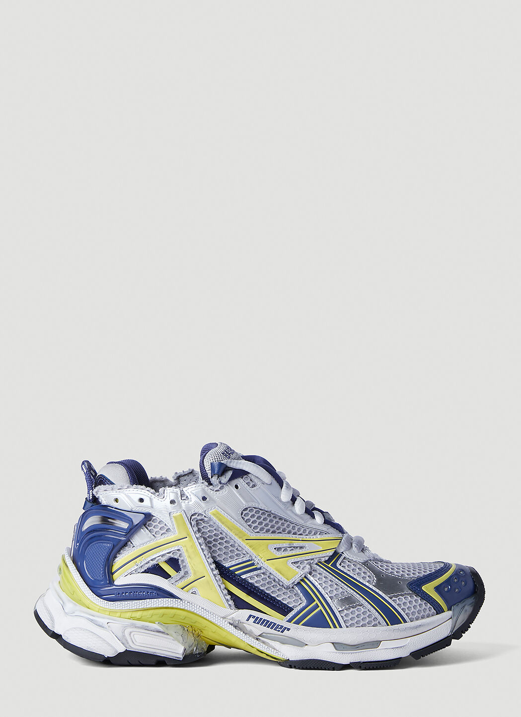 Balenciaga tech runner store