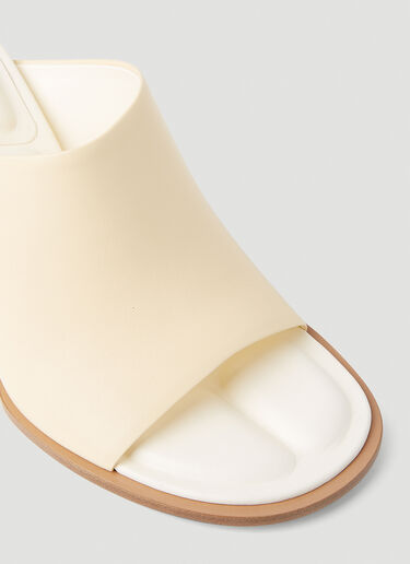Jacquemus 레 롱드 카레 힐 뮬 크림 jac0251060