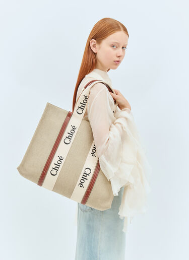 Chloé Large Woody Tote Bag Beige chl0258047