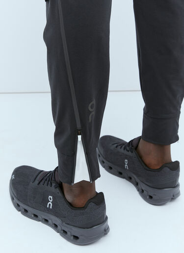 On Lightweight Running Track Pants Black onr0154003