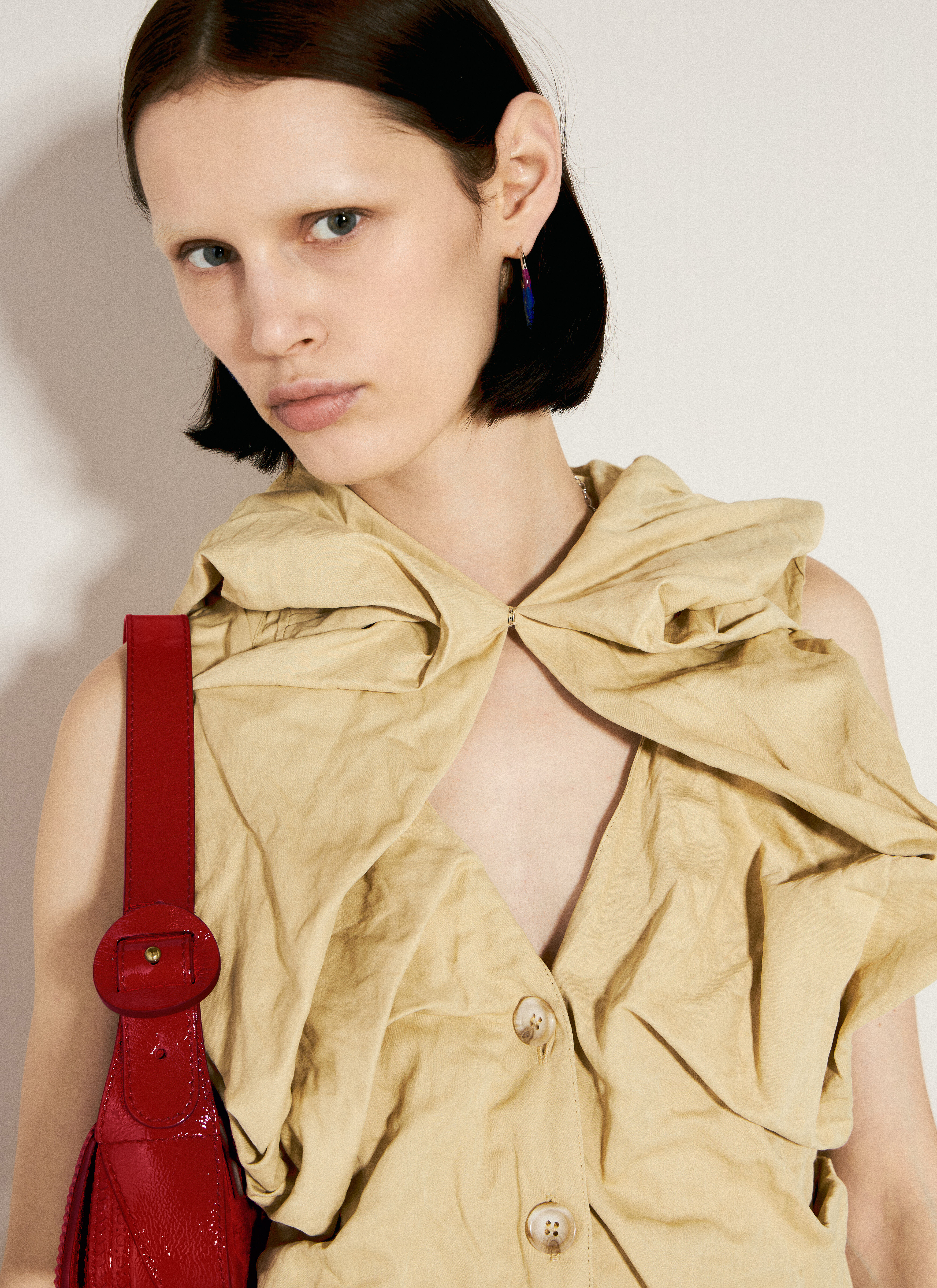 Kiko Kostadinov Women's' Trivia Shoulder Bag in Red | LN-CC®