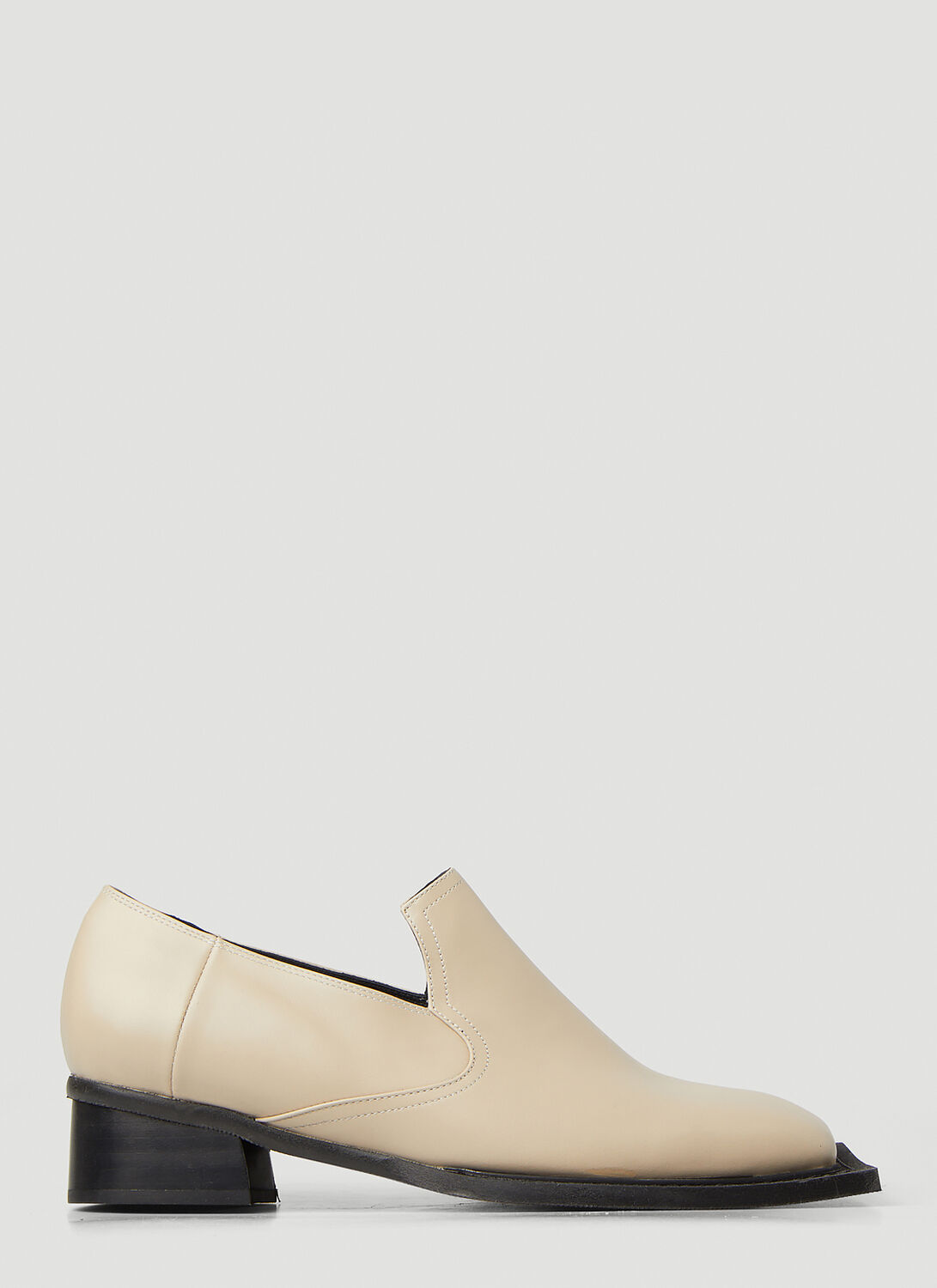 Ninamounah Howled Loafers In Cream