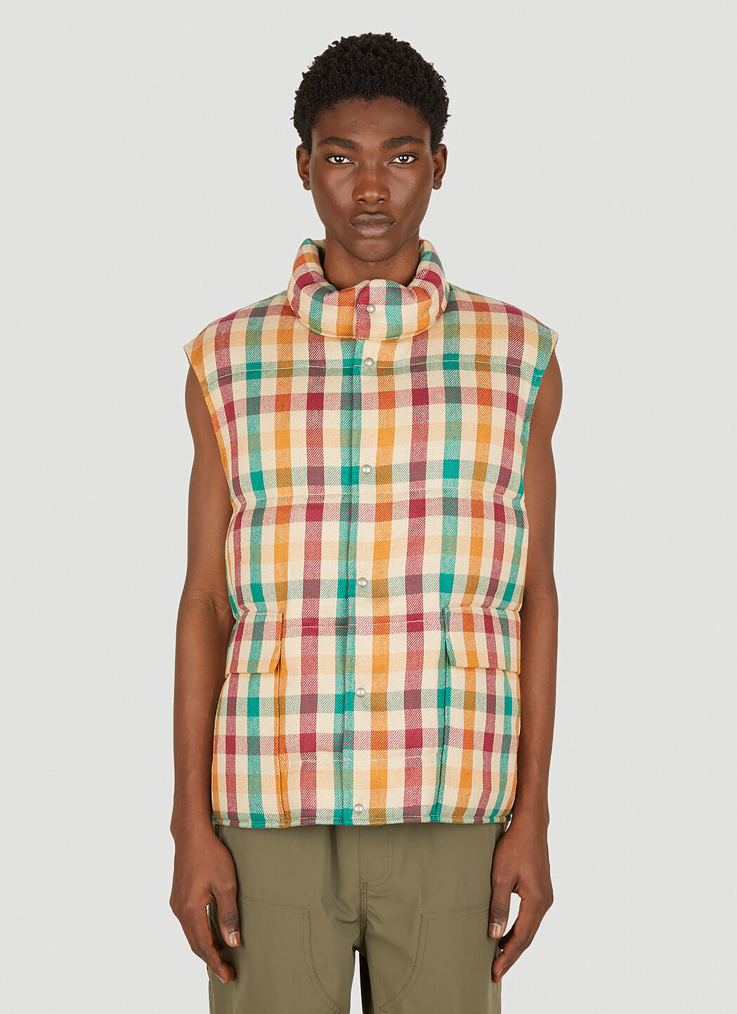 Sleeveless pearl shop snap shirt
