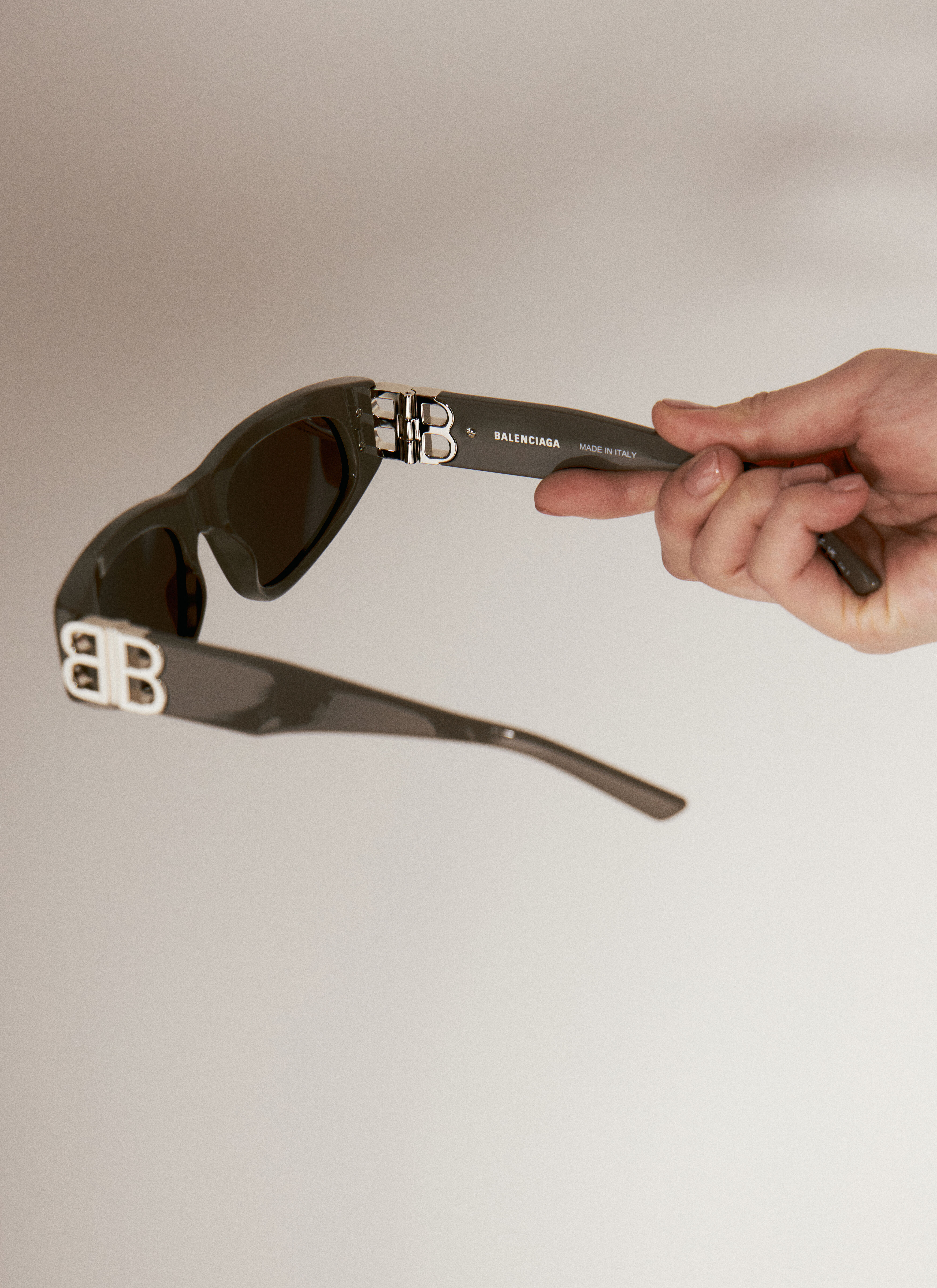 Balenciaga Women's' Dynasty D-Frame Sunglasses in Grey | LN-CC®