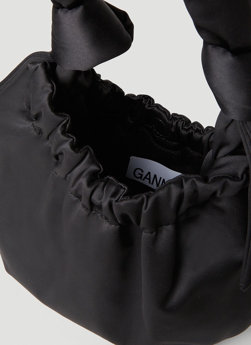 超可爱 GANNI Small Occasion Hobo Bag in Black | LN-CC バッグ