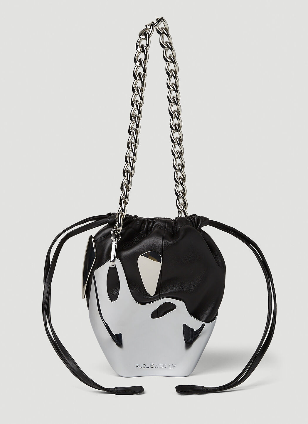 Tabi hotsell bucket bag