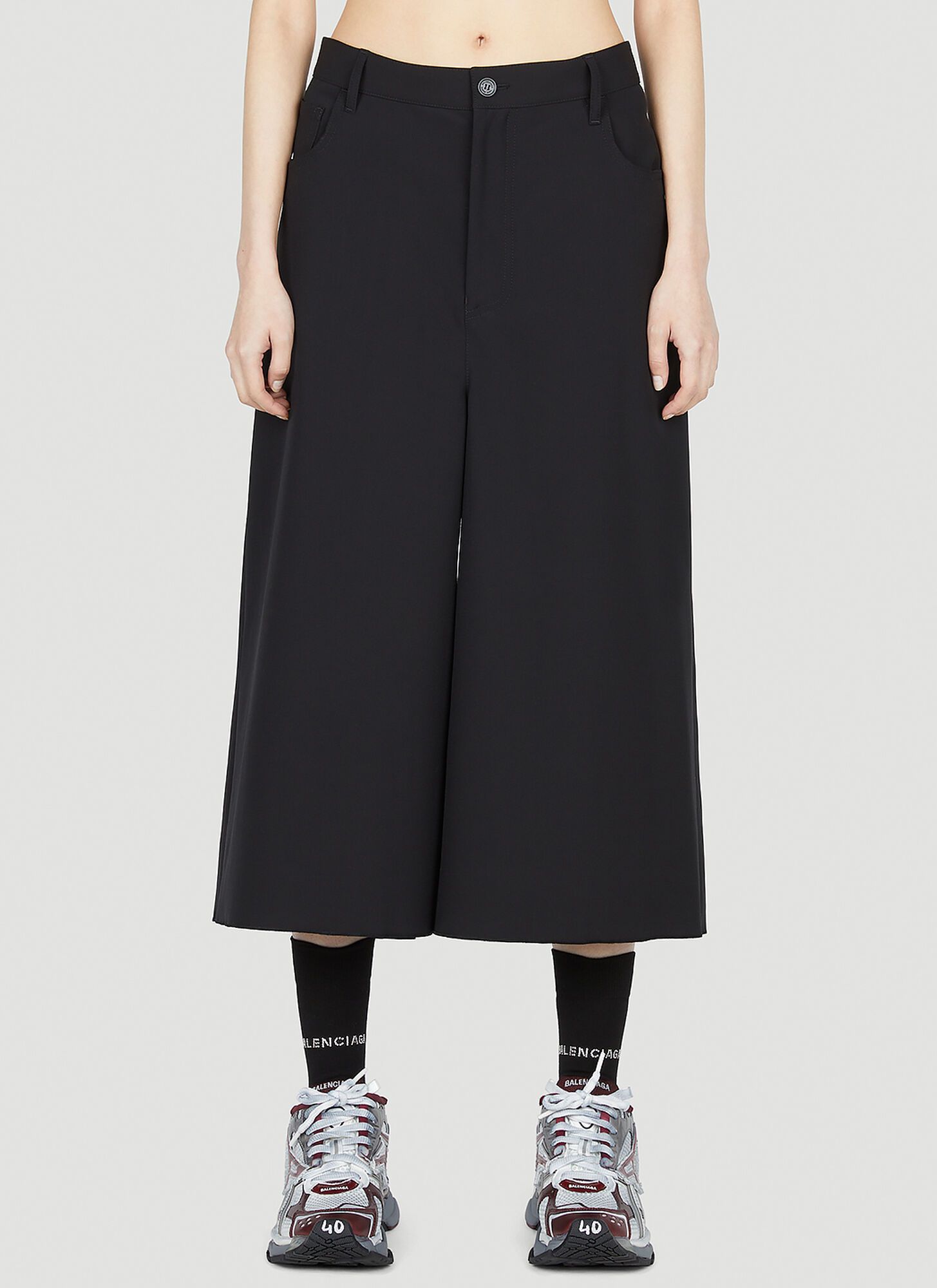 Balenciaga Shorts Loose In Black