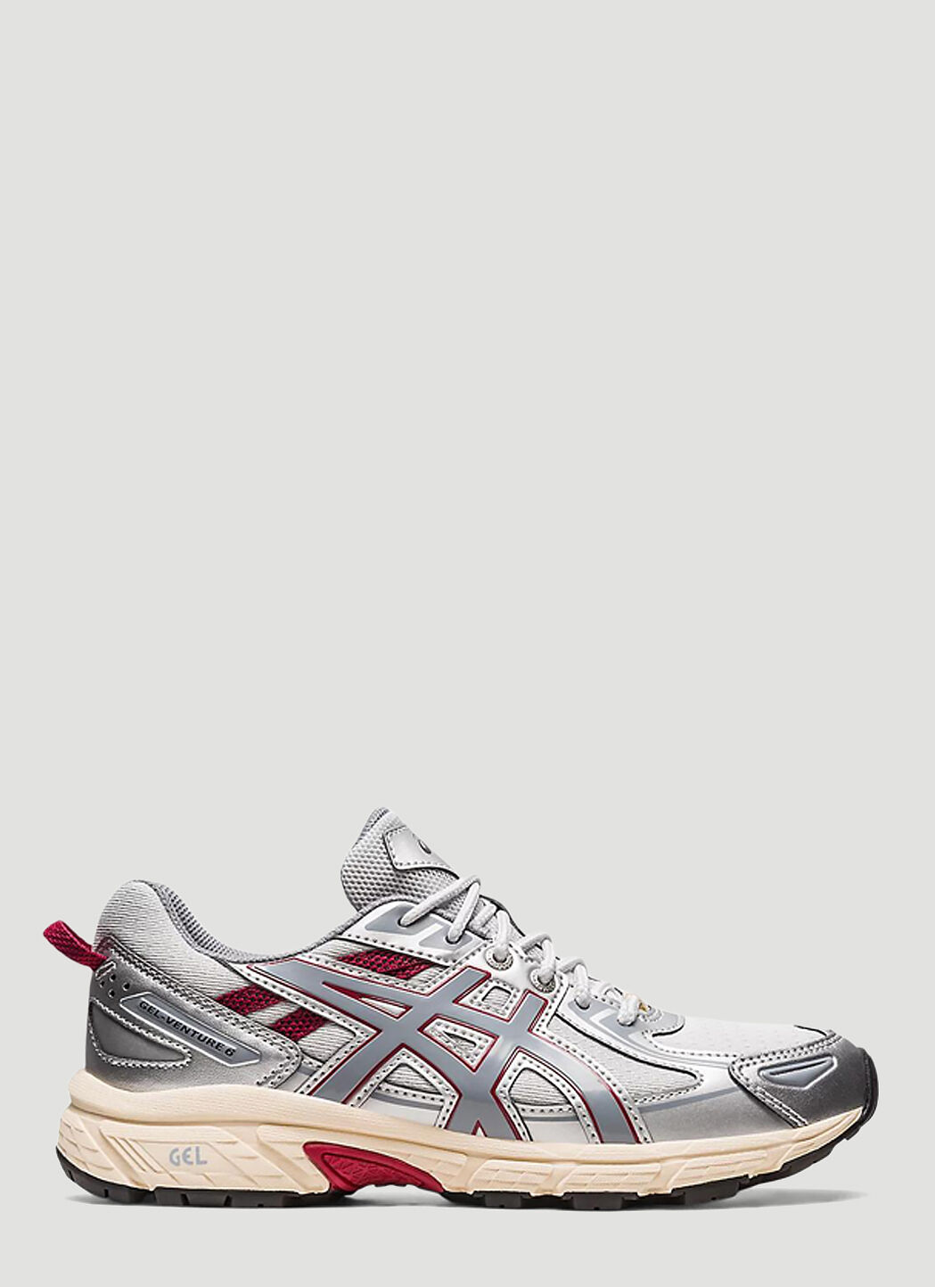 Asics dad sneakers top