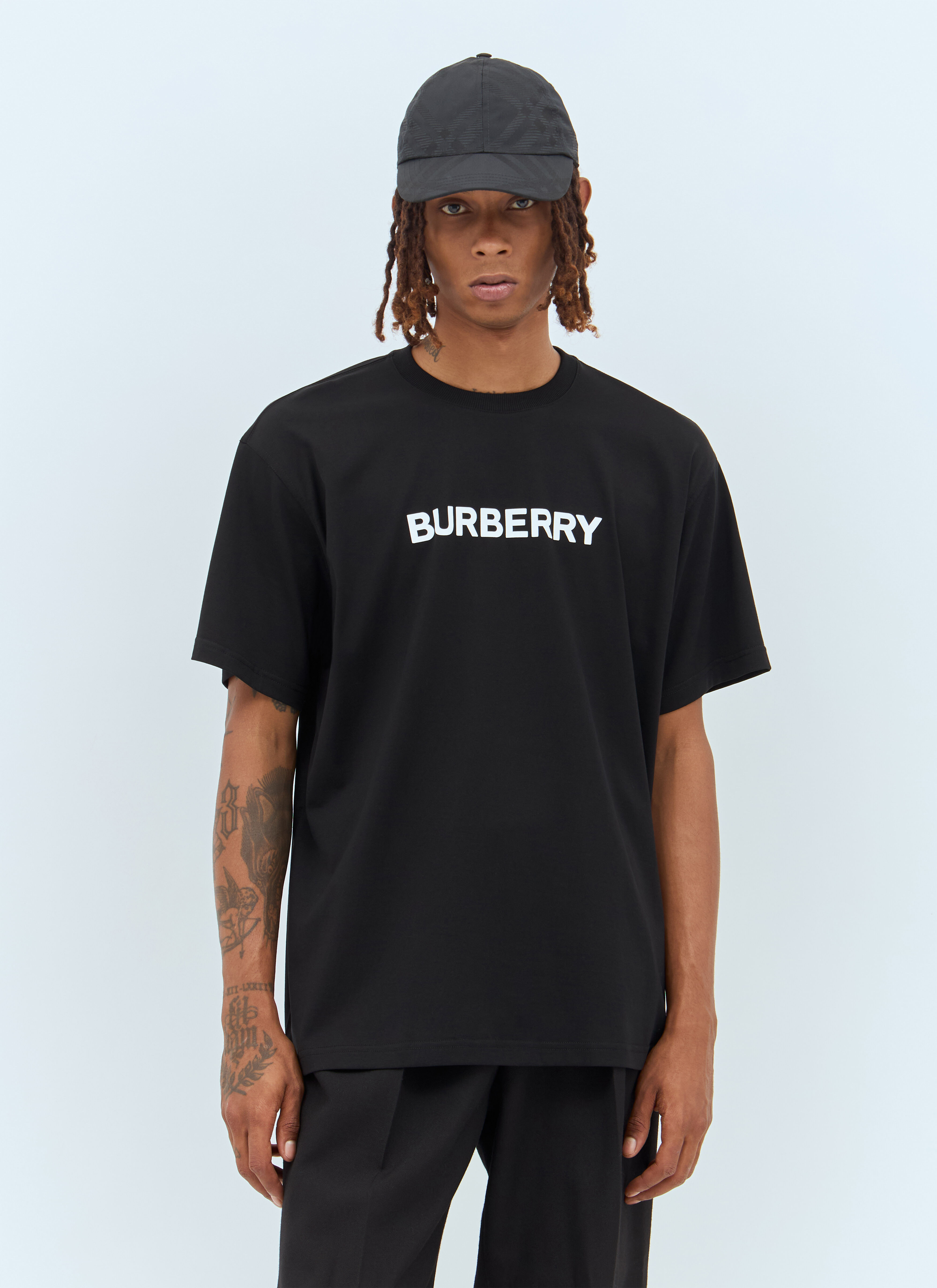 Burberry Men s Logo Print T Shirt in Black LN CC
