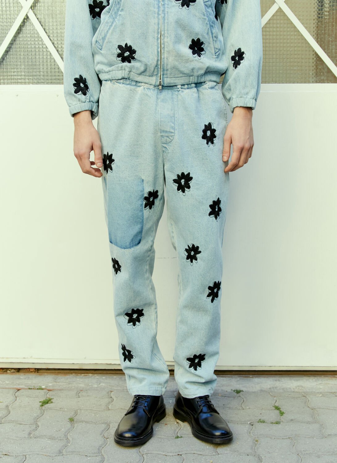 Noma T.d. Flower Hand Embroidery Trousers In Blue