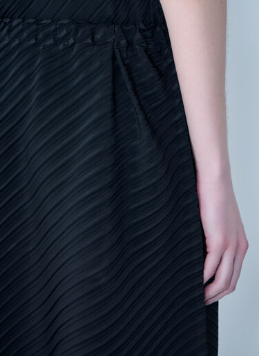Issey Miyake Diagonal Textured Midi Skirt Black ism0264003