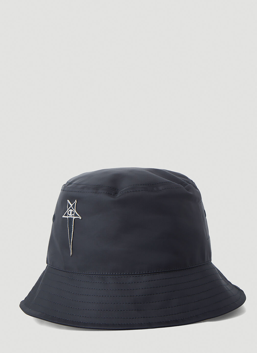 Champion black bucket hat 2025