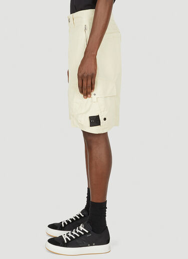 Stone Island Cargo Compass Patch Shorts Cream sto0147021