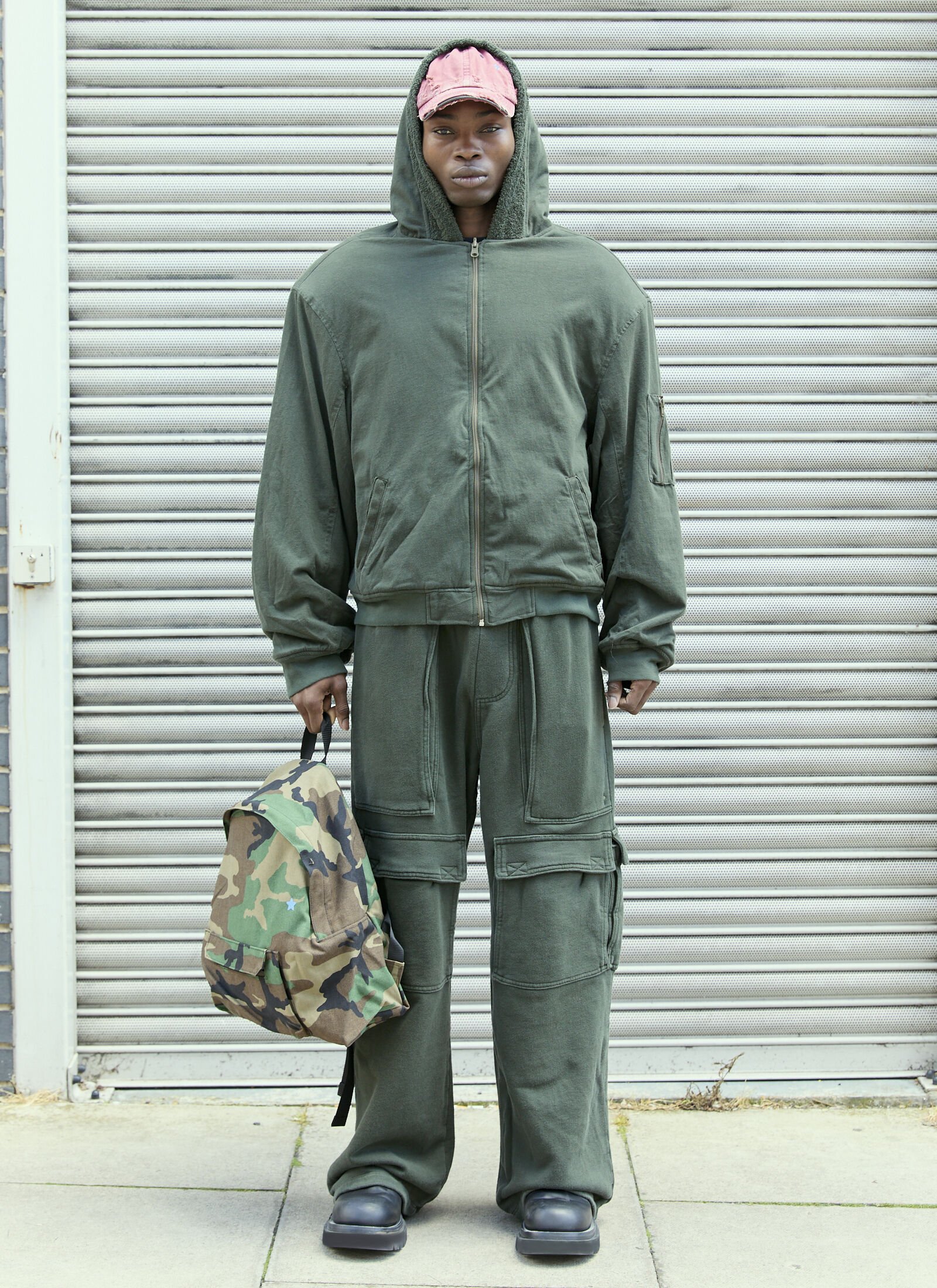 GREG ROSS Men s Reversible Towel Hooded Sweatshirt in Green LN CC