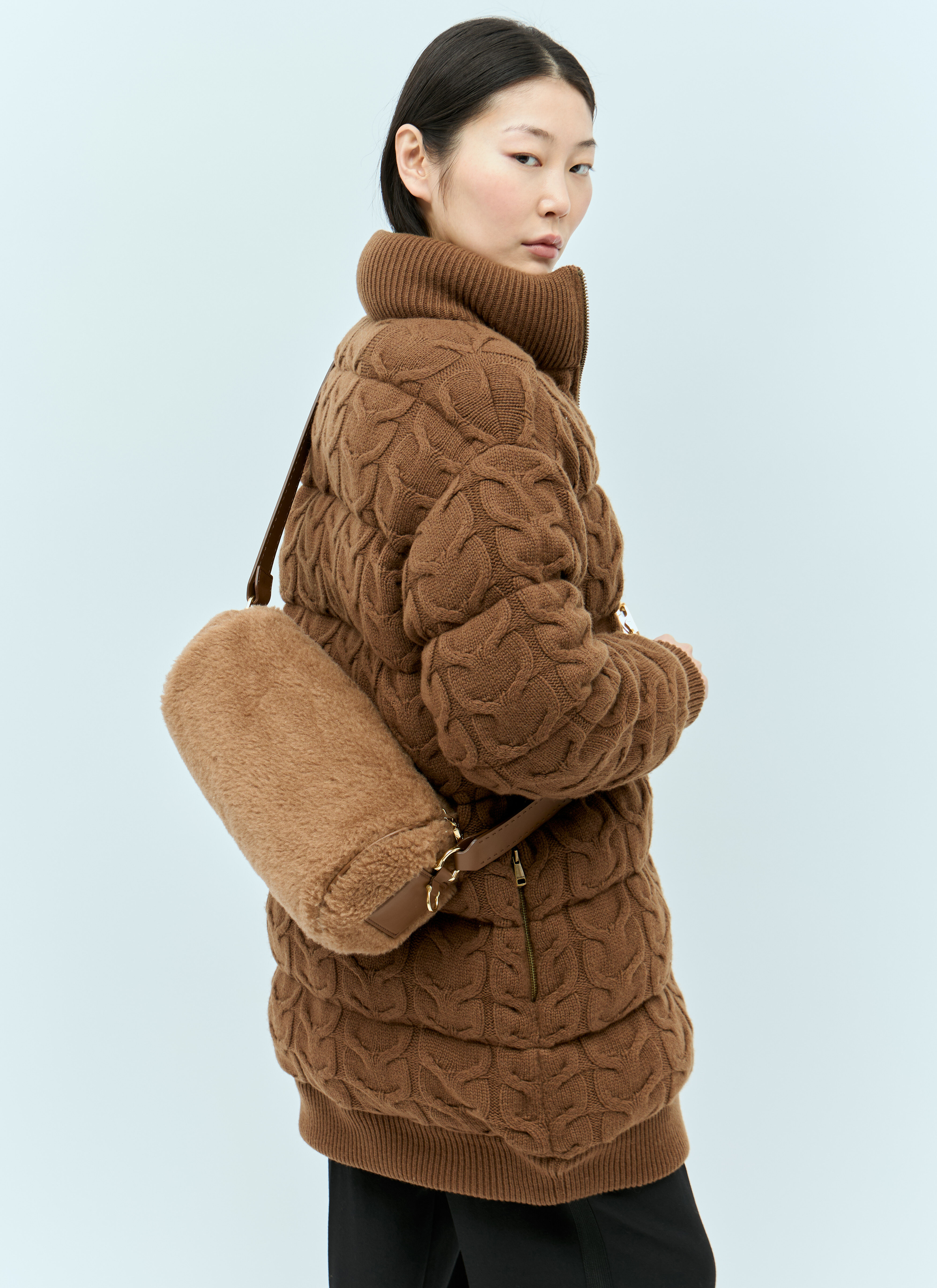 [新品] [未使用] Balsa Max 90(LTD) TORA Max Mara Women's' Medium Teddy Shoulder Bag in Camel | LN-CC®