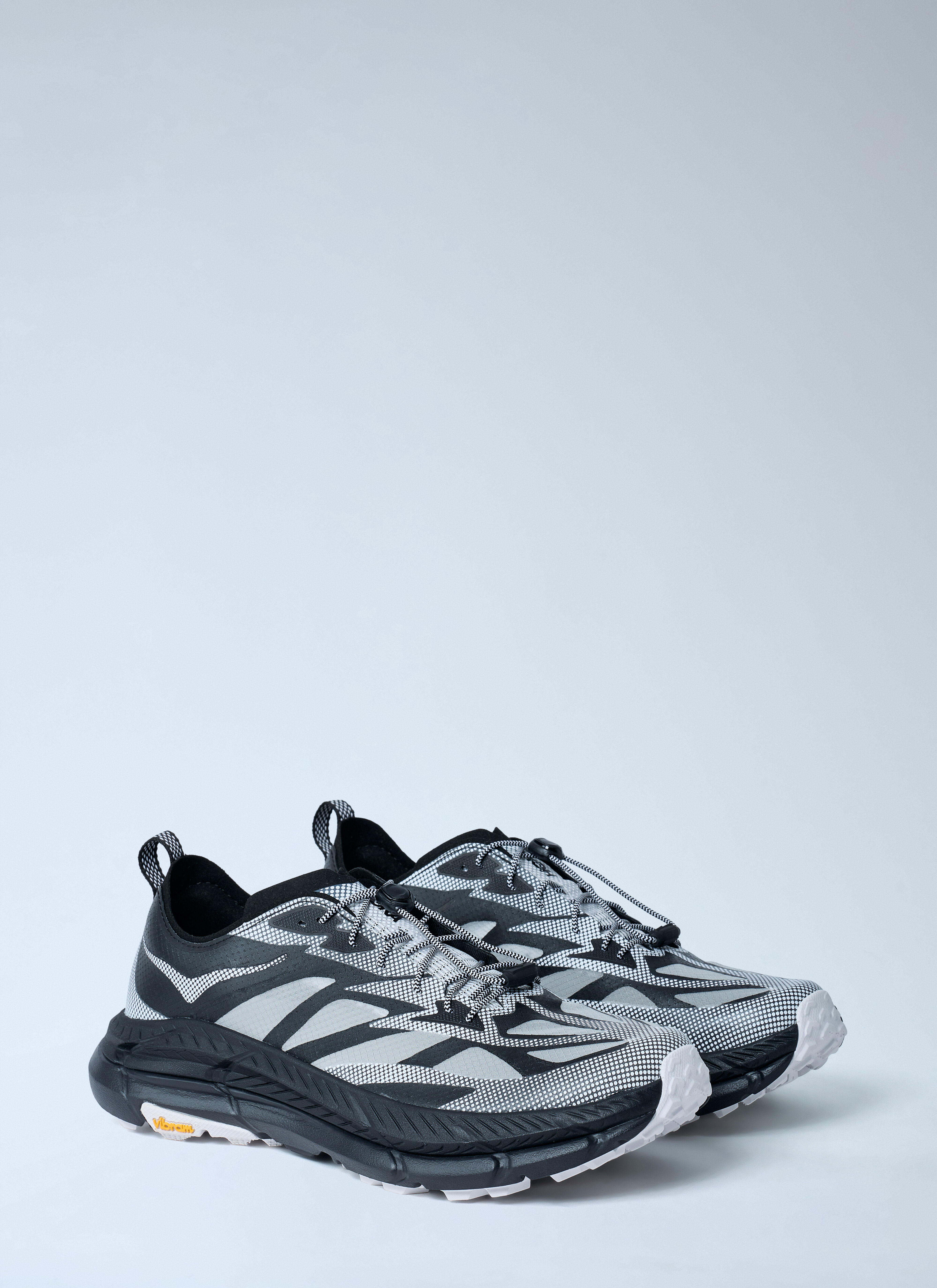 HOKA メンズ Mafate Speed 4 Lite スニーカー の ブラック | LN-CC®