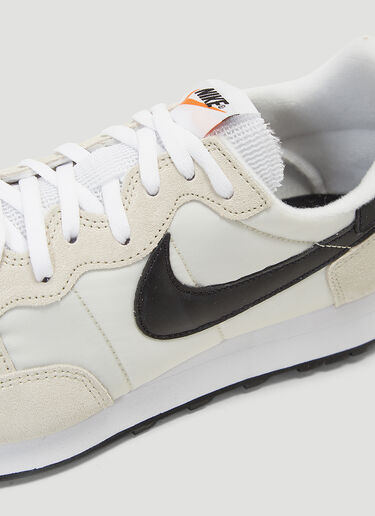 Nike Challenger OG Sneakers White nik0143025