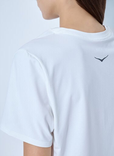 LN-CC® - HOKA: EveryRun Short Sleeve T-Shirt - White HOKA EveryRun Short Sleeve T-Shirt White hok0365030