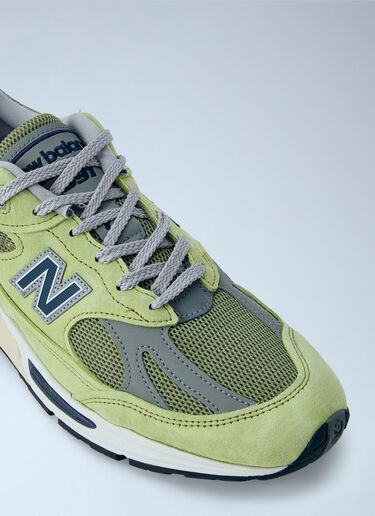 LN-CC® - New Balance: Made in UK 991V2 Summer Brights Sneakers - Green New Balance Made in UK 991V2 Summer Brights Sneakers Green new0165019