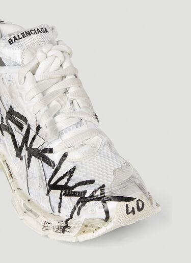 Balenciaga Graffiti Runner Sneakers White bal0252001