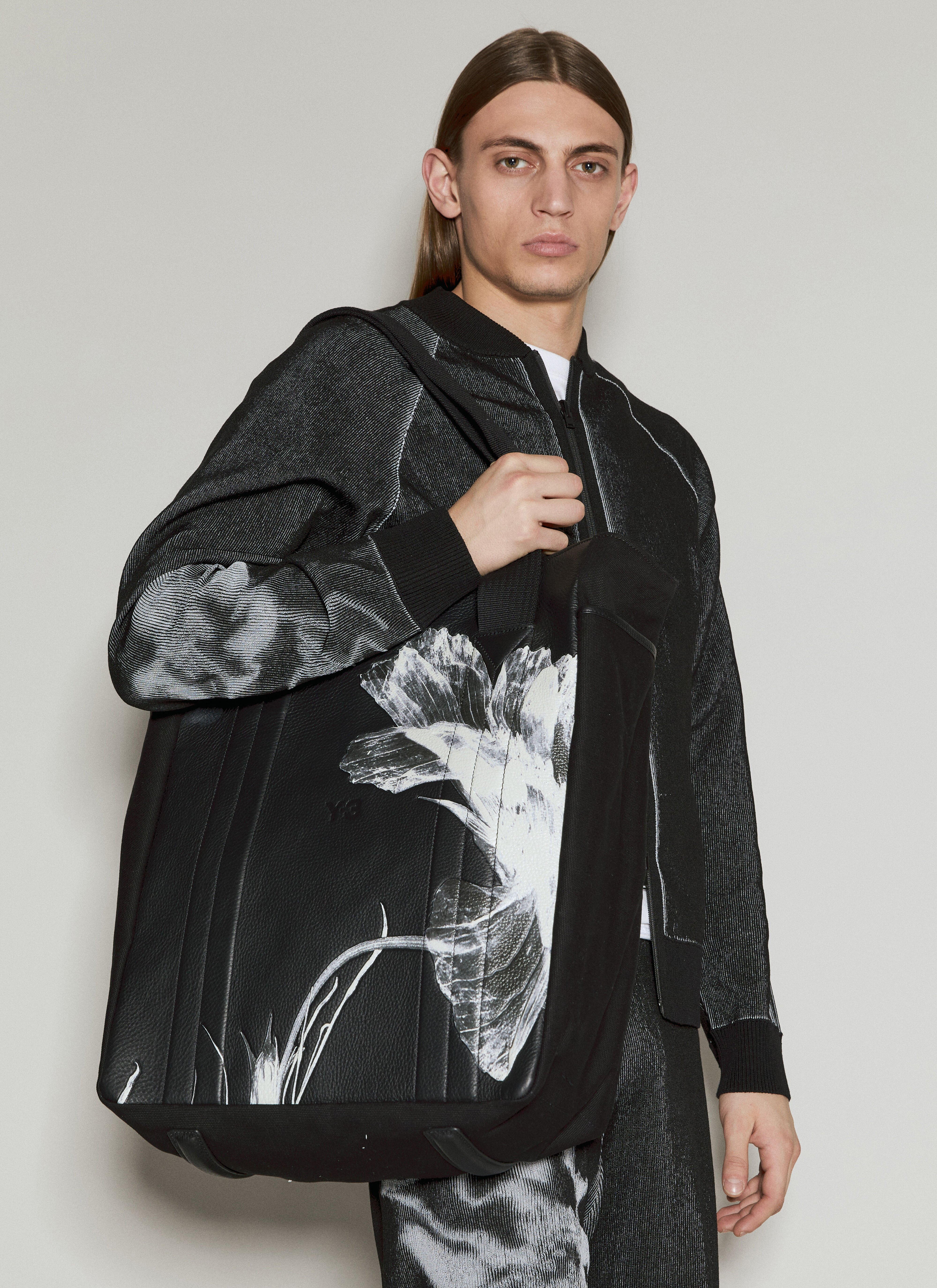 Marc Jacobs Graphic Print Tote Bag Black mcj0255008