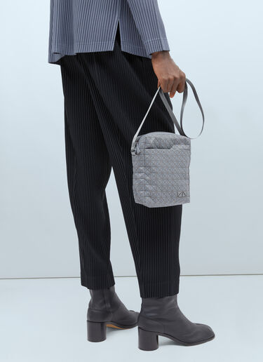 Voyager ワントーン ショルダーバッグ Bao Bao Issey Miyake Voyager ワントーン ショルダーバッグ グレー bao0155002